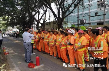 今天，我們來當消防員